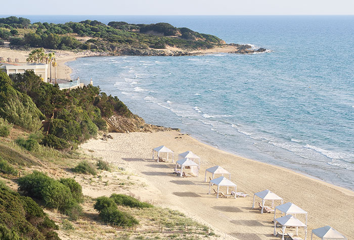 01-riviera-olympia-beach-and-pools-in-peloponnese